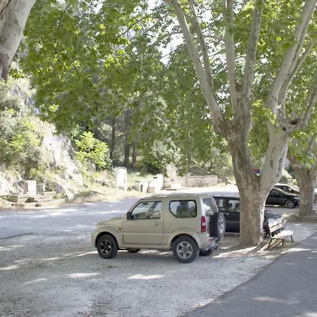 Les Trois Gites Robion en Luberon Buitenkant foto